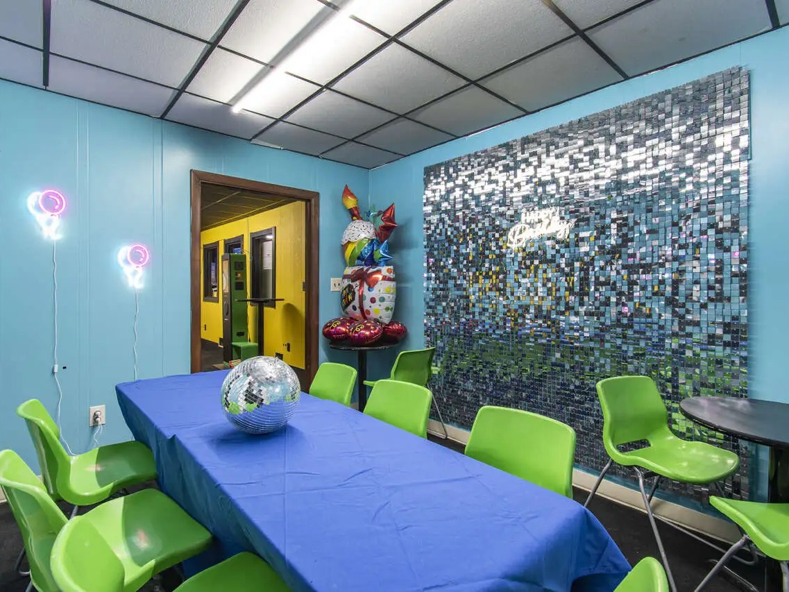 Classic Celebration - Kids Birthday Party Package — photo 1 of 1